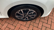 Toyota Yaris 1.5 Hybrid Design 5dr CVT Hybrid Hatchback